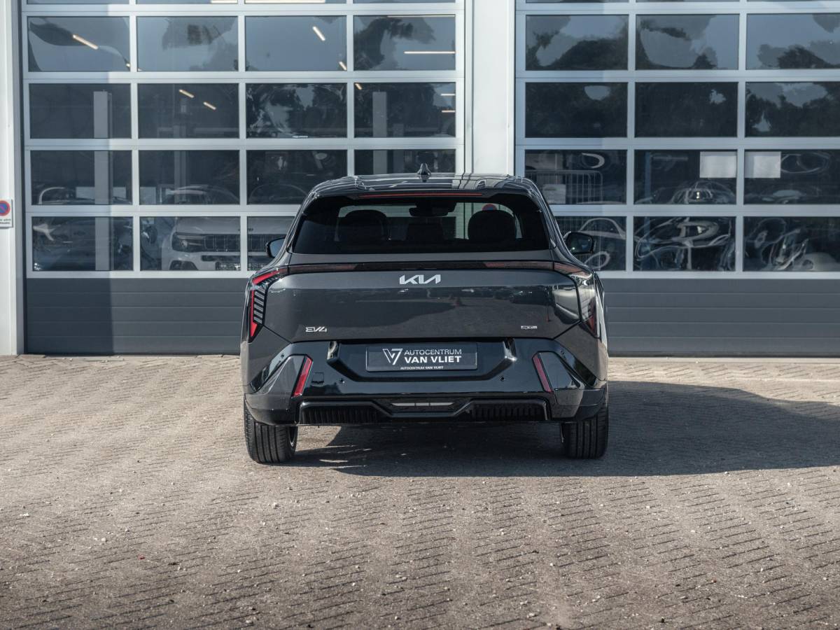 Kia EV4 Kia EV4 GT-Line Business Edition 81.4 kWh | Direct leverbaar | Rijk uitgerust | Gunstige fiscale waarde! | Navi. | Clima. | Adapt. Cruise. | Stoel&Stuur Verwarming | Dodehoek Assistentie | GT-Line Vegan Lederen Stoelbekleding
