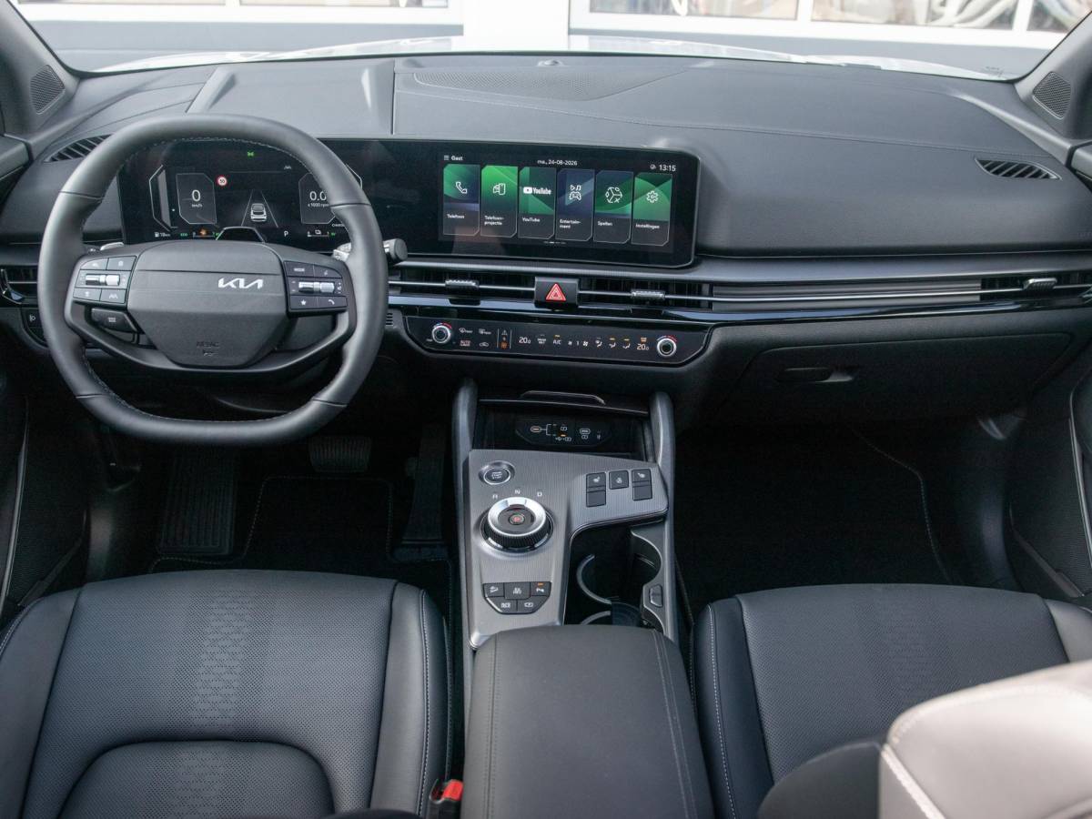 Kia Sportage Kia Sportage 1.6 T-GDi Plug-in Hybrid Black Edition Advanced | Direct leverbaar | Full Options | o.a. 19″Velgen | Pano dak | Stoelverw. achterbank | Direct leverbaar!