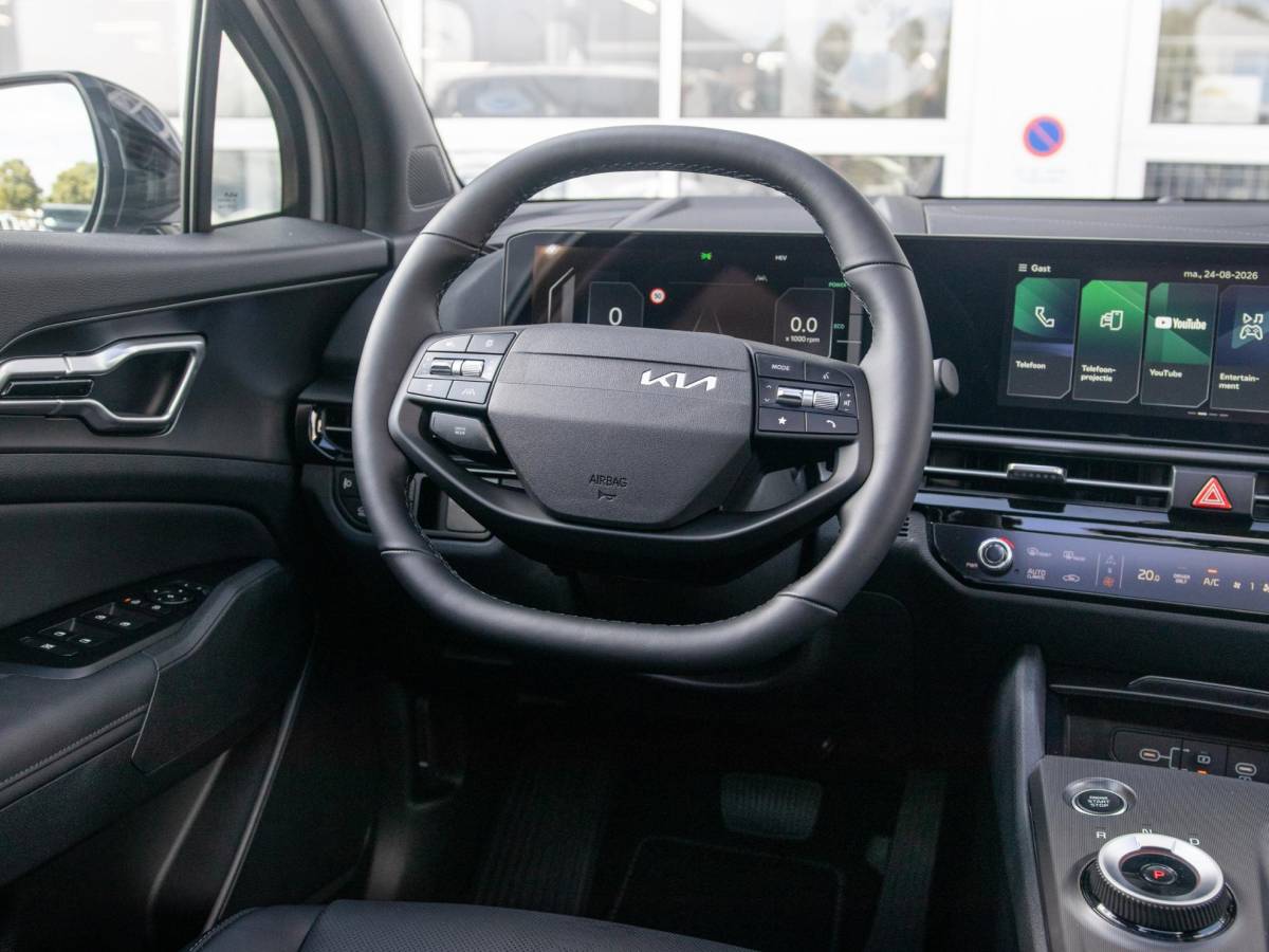 Kia Sportage Kia Sportage 1.6 T-GDi Plug-in Hybrid Black Edition Advanced | Direct leverbaar | Full Options | o.a. 19″Velgen | Pano dak | Stoelverw. achterbank | Direct leverbaar!