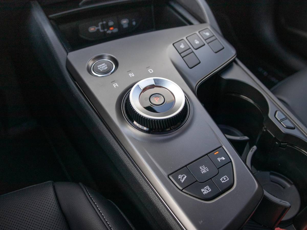Kia Sportage Kia Sportage 1.6 T-GDi Plug-in Hybrid Black Edition Advanced | Direct leverbaar | Full Options | o.a. 19″Velgen | Pano dak | Stoelverw. achterbank | Direct leverbaar!