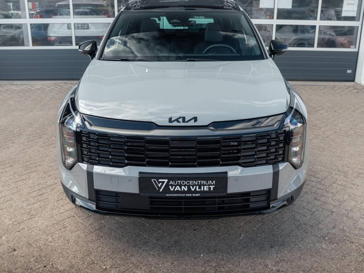Kia Sportage Kia Sportage 1.6 T-GDi Plug-in Hybrid Black Edition Advanced | Direct leverbaar | Full Options | o.a. 19″Velgen | Pano dak | Stoelverw. achterbank | Direct leverbaar!