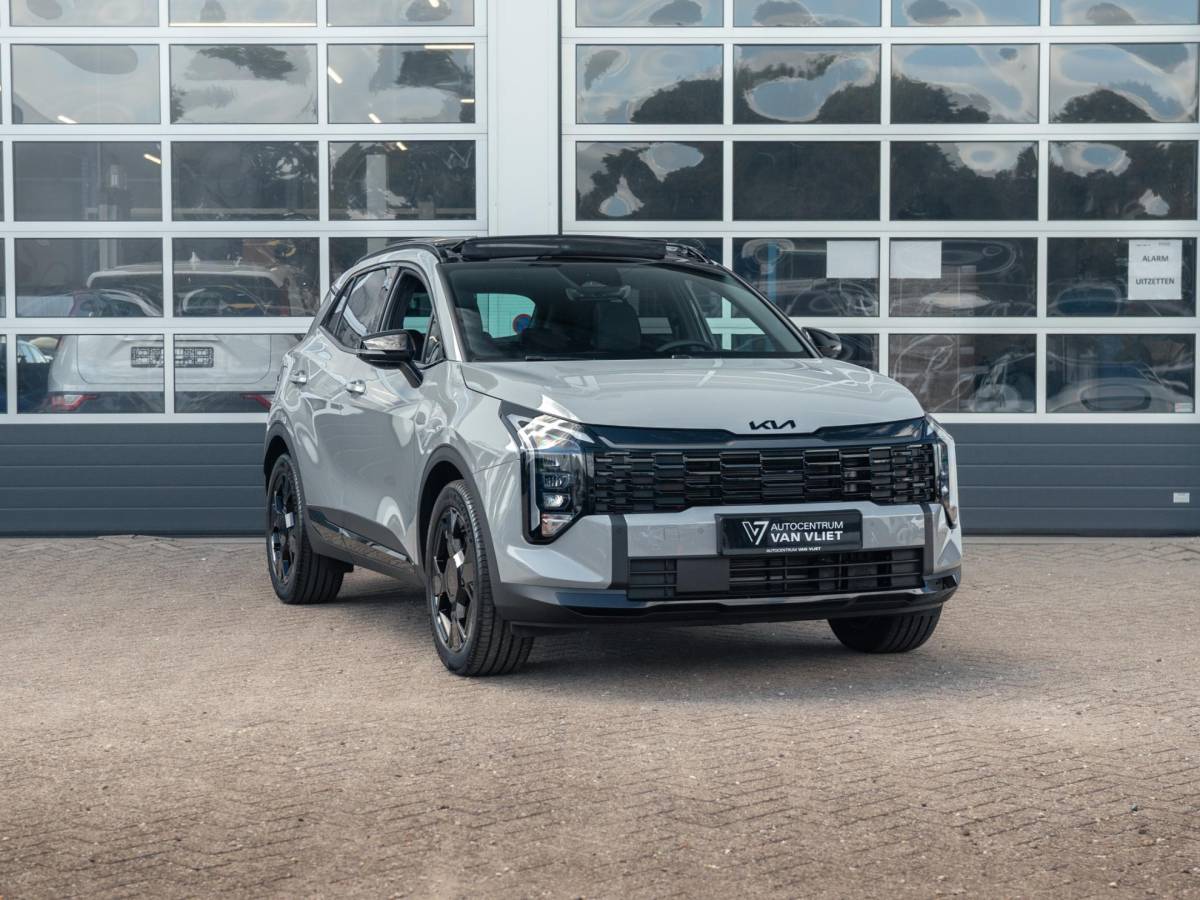 Kia Sportage Kia Sportage 1.6 T-GDi Plug-in Hybrid Black Edition Advanced | Direct leverbaar | Full Options | o.a. 19″Velgen | Pano dak | Stoelverw. achterbank | Direct leverbaar!
