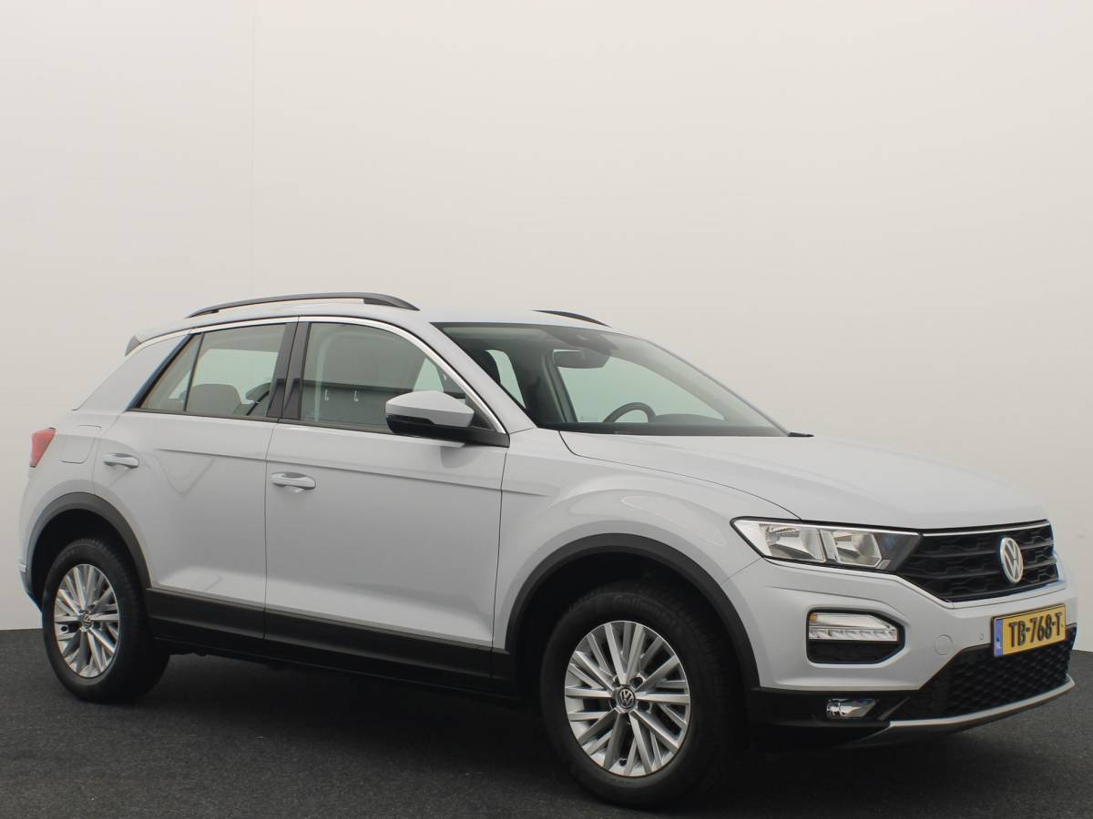 Volkswagen T-Roc Volkswagen T-Roc 1.0 TSI Style TREKHAAK / CAMERA / VIRTUAL / STOELVERW / CARPLAY / NAVI / CLIMA / PDC / BLUETOOTH / ACC / NL-AUTO