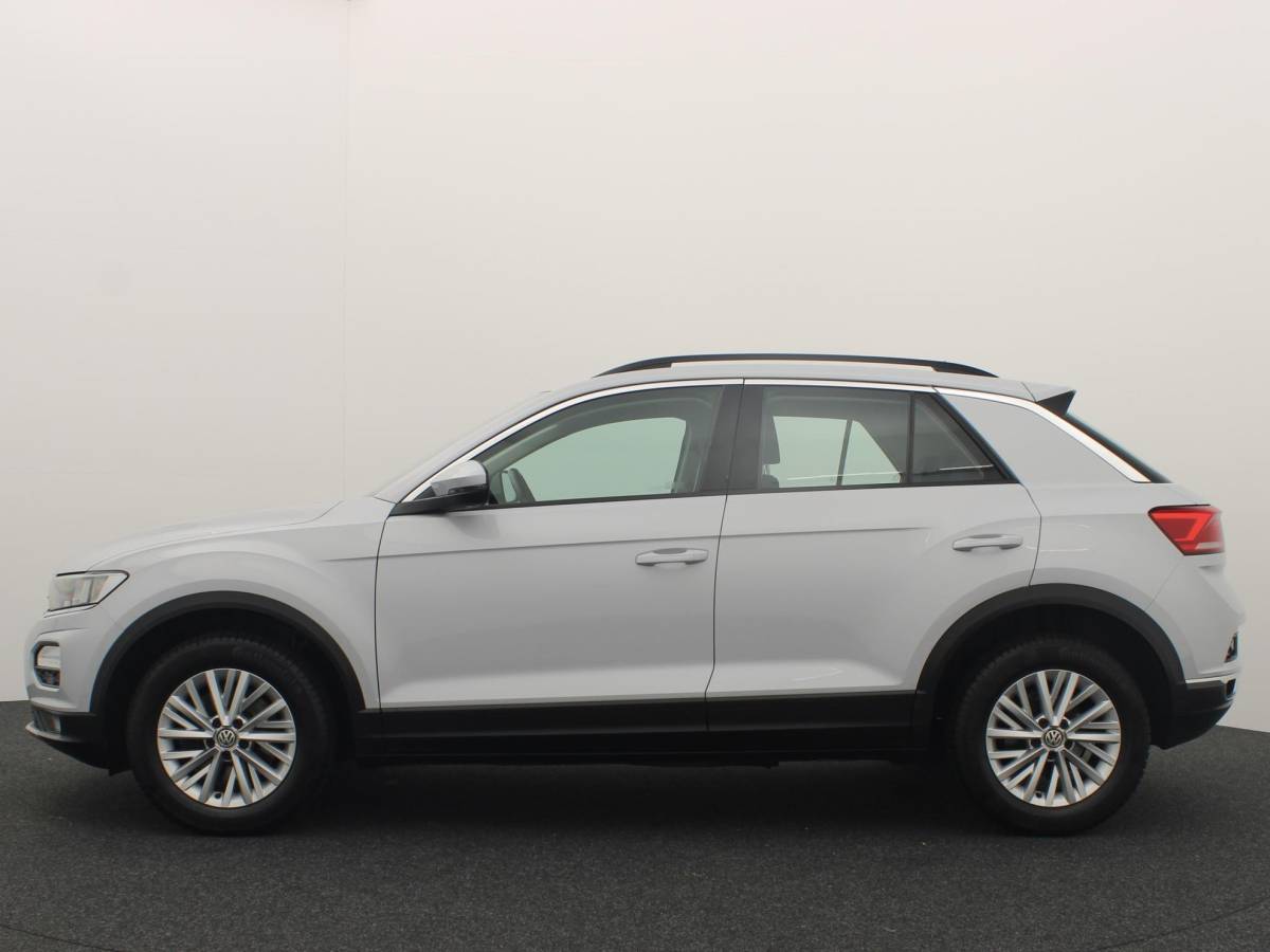 Volkswagen T-Roc Volkswagen T-Roc 1.0 TSI Style TREKHAAK / CAMERA / VIRTUAL / STOELVERW / CARPLAY / NAVI / CLIMA / PDC / BLUETOOTH / ACC / NL-AUTO