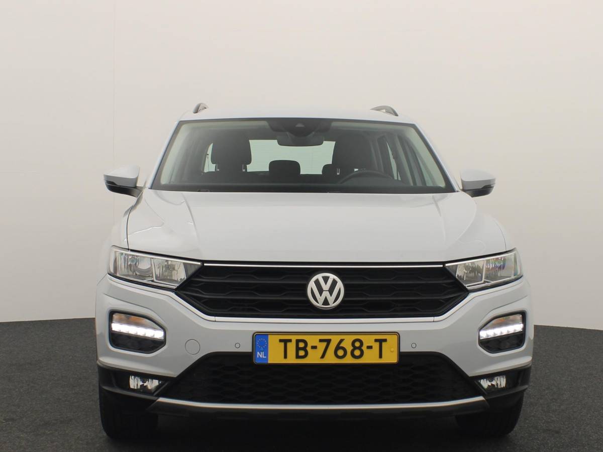 Volkswagen T-Roc Volkswagen T-Roc 1.0 TSI Style TREKHAAK / CAMERA / VIRTUAL / STOELVERW / CARPLAY / NAVI / CLIMA / PDC / BLUETOOTH / ACC / NL-AUTO