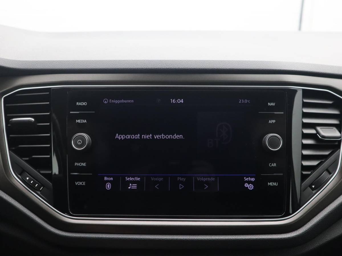 Volkswagen T-Roc Volkswagen T-Roc 1.0 TSI Style TREKHAAK / CAMERA / VIRTUAL / STOELVERW / CARPLAY / NAVI / CLIMA / PDC / BLUETOOTH / ACC / NL-AUTO