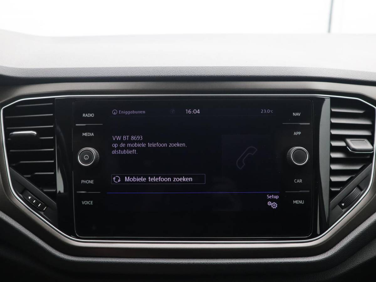 Volkswagen T-Roc Volkswagen T-Roc 1.0 TSI Style TREKHAAK / CAMERA / VIRTUAL / STOELVERW / CARPLAY / NAVI / CLIMA / PDC / BLUETOOTH / ACC / NL-AUTO