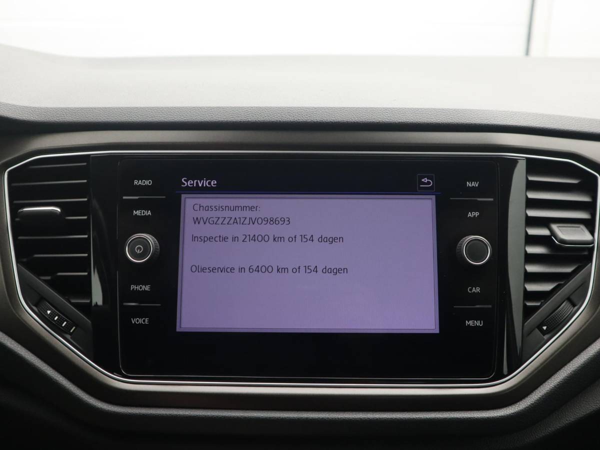 Volkswagen T-Roc Volkswagen T-Roc 1.0 TSI Style TREKHAAK / CAMERA / VIRTUAL / STOELVERW / CARPLAY / NAVI / CLIMA / PDC / BLUETOOTH / ACC / NL-AUTO