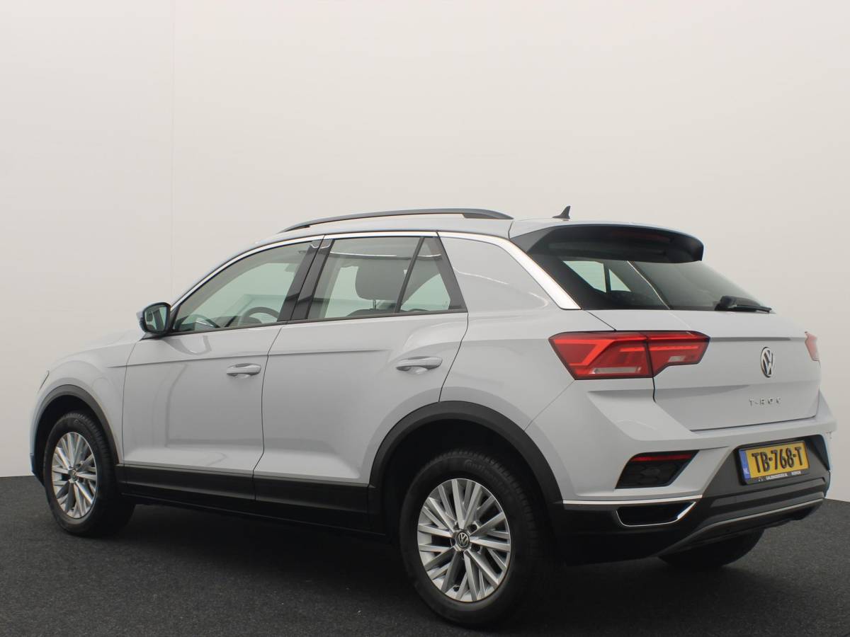 Volkswagen T-Roc Volkswagen T-Roc 1.0 TSI Style TREKHAAK / CAMERA / VIRTUAL / STOELVERW / CARPLAY / NAVI / CLIMA / PDC / BLUETOOTH / ACC / NL-AUTO
