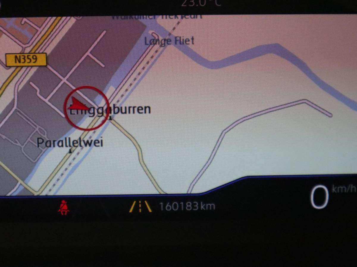 Volkswagen T-Roc Volkswagen T-Roc 1.0 TSI Style TREKHAAK / CAMERA / VIRTUAL / STOELVERW / CARPLAY / NAVI / CLIMA / PDC / BLUETOOTH / ACC / NL-AUTO