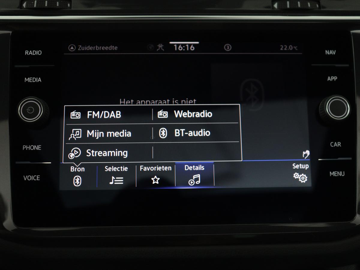 Volkswagen Tiguan Volkswagen Tiguan 1.5 eHybrid Life Edition | SOH 91,0% | Panoramadak | Memory | Leder | Stuur/stoel verwarming | Adaptive cruise | Sfeerverlichting | 360 camera | Park assist | Carplay | Elektrische achterklep