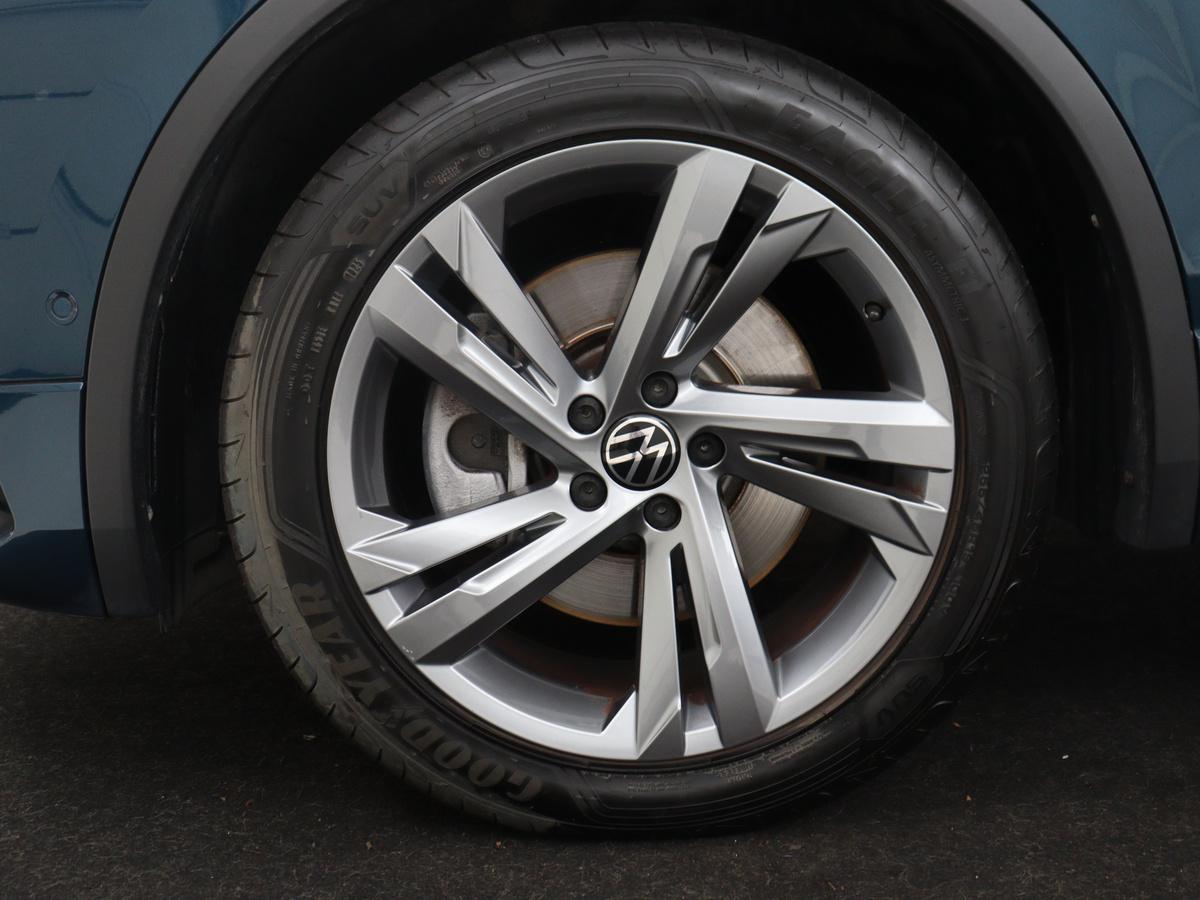 Volkswagen Tiguan Volkswagen Tiguan 1.5 eHybrid Life Edition | SOH 91,0% | Panoramadak | Memory | Leder | Stuur/stoel verwarming | Adaptive cruise | Sfeerverlichting | 360 camera | Park assist | Carplay | Elektrische achterklep