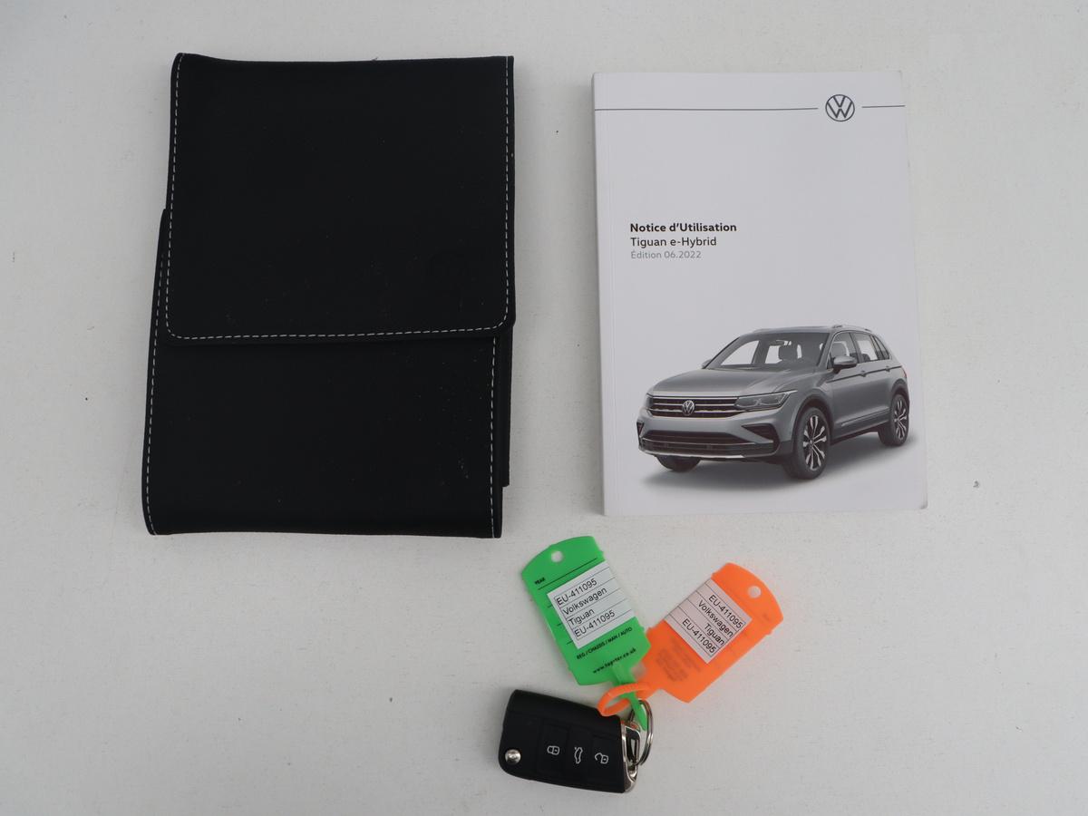 Volkswagen Tiguan Volkswagen Tiguan 1.5 eHybrid Life Edition | SOH 91,0% | Panoramadak | Memory | Leder | Stuur/stoel verwarming | Adaptive cruise | Sfeerverlichting | 360 camera | Park assist | Carplay | Elektrische achterklep