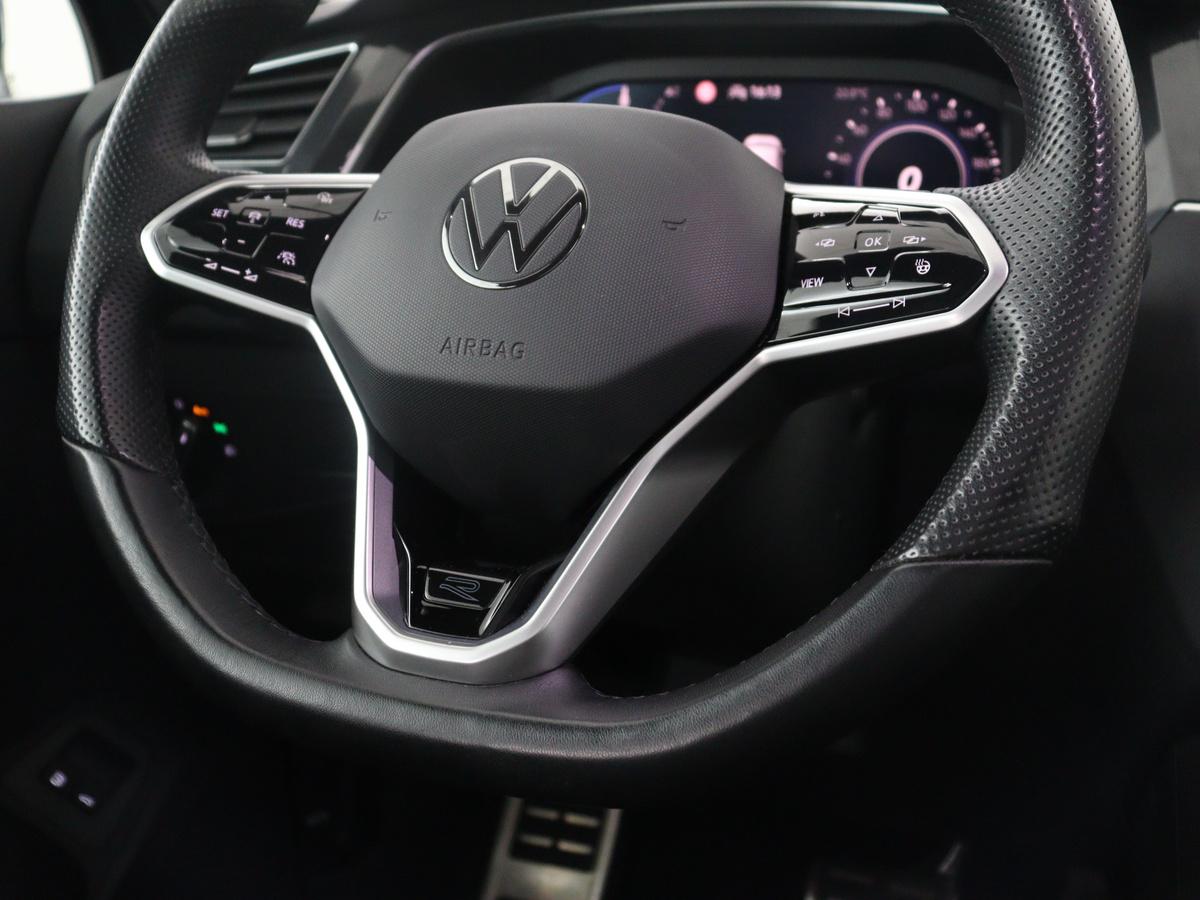 Volkswagen Tiguan Volkswagen Tiguan 1.5 eHybrid Life Edition | SOH 91,0% | Panoramadak | Memory | Leder | Stuur/stoel verwarming | Adaptive cruise | Sfeerverlichting | 360 camera | Park assist | Carplay | Elektrische achterklep