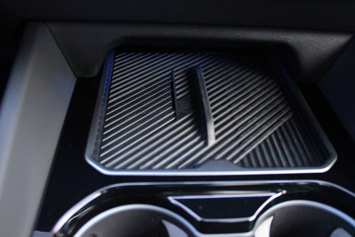 BMW 5 Serie BMW 5-serie Touring 520i M-SPORT | PANORAMA DAK | TREKHAAK ELEKTRISCH WEGKLAPBAAR | HARMAN KARDON AUDIO SYSTEM | SHADOW LINE PAKKET | ELEKTRISCH VERSTELBARE VOORSTOELEN MET GEHEUGENFUNCTIE | STOEL VENTILATIE VOOR | STOEL VERWARMING VOOR + ACHTER | 360° CAMERA | DRAADLOZE TELEFOONLADER | STAND VERWARMING | LEDEREN BEKLEDING “VEGANZA ZWART” | WARMTEWEREND GLAS | SPORT CHASSIS “M-TECHNIC” | INNOVATIE PAKKET: (HEAD UP DISPLAY/LIVE NAVIGATIE/INTERIEUR CAMERA/PARKEERSENSOREN VOOR+ACHTER/CONNECTED SERVICES) | DRAADLOZE APPLE CARPLAY/ANDROID AUTO | TRAVEL PAKKET (ELEKTRISCH BEDIENBARE ACHTERKLEP/COMFORT ACCESS/TOEGANG VIA SMARTPHONE) | DODEHOEK DETECTIE | ELEKTRISCH BEDIENBAAR STUURKOLOM |