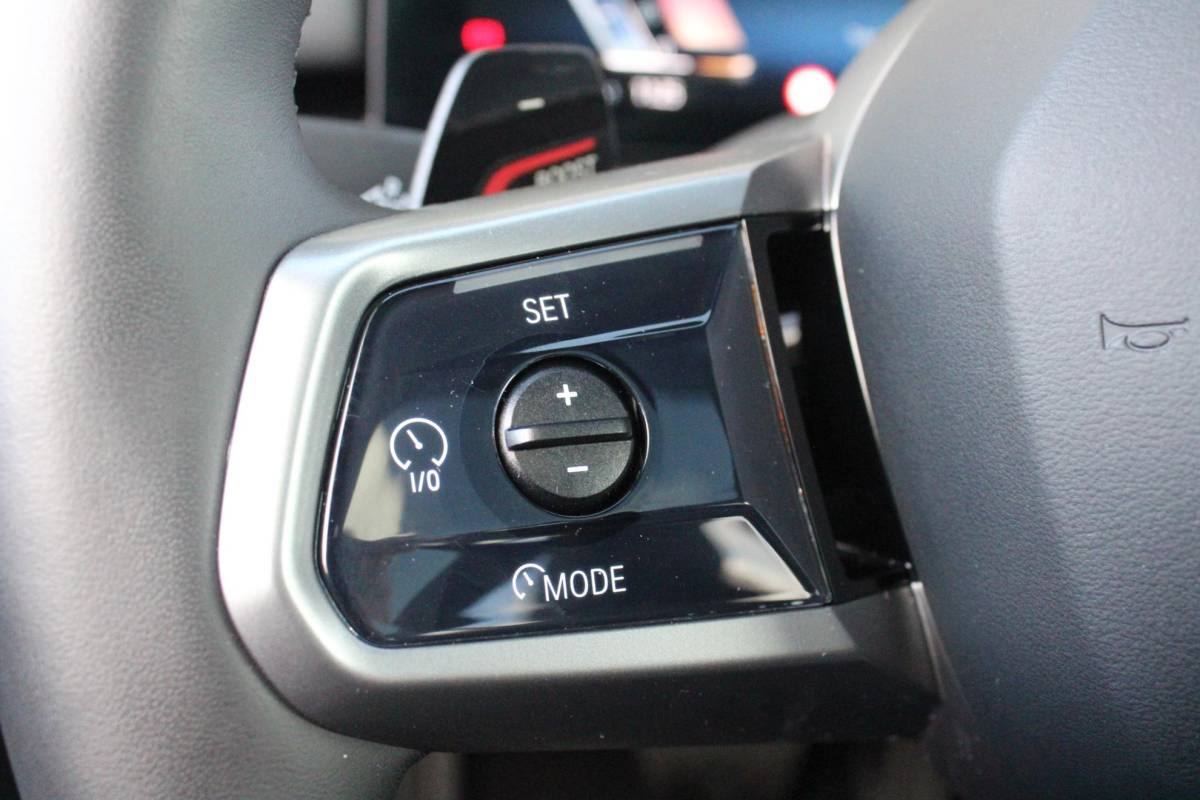 BMW 5 Serie BMW 5-serie Touring 520i M-SPORT | PANORAMA DAK | TREKHAAK ELEKTRISCH WEGKLAPBAAR | HARMAN KARDON AUDIO SYSTEM | SHADOW LINE PAKKET | ELEKTRISCH VERSTELBARE VOORSTOELEN MET GEHEUGENFUNCTIE | STOEL VENTILATIE VOOR | STOEL VERWARMING VOOR + ACHTER | 360° CAMERA | DRAADLOZE TELEFOONLADER | STAND VERWARMING | LEDEREN BEKLEDING “VEGANZA ZWART” | WARMTEWEREND GLAS | SPORT CHASSIS “M-TECHNIC” | INNOVATIE PAKKET: (HEAD UP DISPLAY/LIVE NAVIGATIE/INTERIEUR CAMERA/PARKEERSENSOREN VOOR+ACHTER/CONNECTED SERVICES) | DRAADLOZE APPLE CARPLAY/ANDROID AUTO | TRAVEL PAKKET (ELEKTRISCH BEDIENBARE ACHTERKLEP/COMFORT ACCESS/TOEGANG VIA SMARTPHONE) | DODEHOEK DETECTIE | ELEKTRISCH BEDIENBAAR STUURKOLOM |