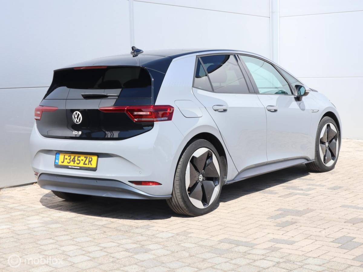 Volkswagen ID.3 Volkswagen ID.3 First Plus 58 kWh Pano Matrix Camera Massage SOH 93%
