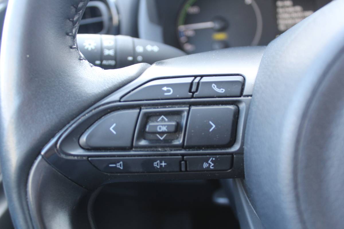 Mazda 2 Hybrid Mazda 2 Hybrid 1.5 Exclusive-line Cruise control adaptief met stop&go I Dodehoek detectie l Parkeersensor achter I Parkeersensor voor l Parkeercamera l Nieuw model