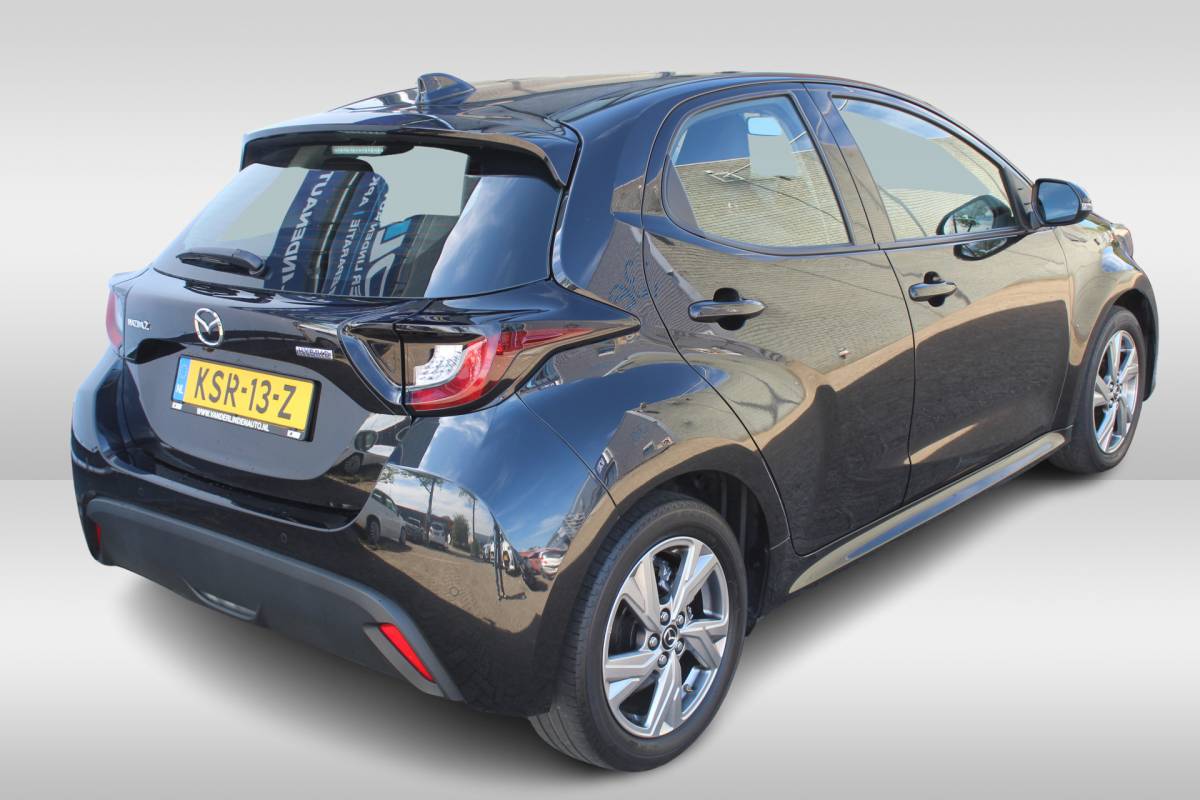Mazda 2 Hybrid Mazda 2 Hybrid 1.5 Exclusive-line Cruise control adaptief met stop&go I Dodehoek detectie l Parkeersensor achter I Parkeersensor voor l Parkeercamera l Nieuw model