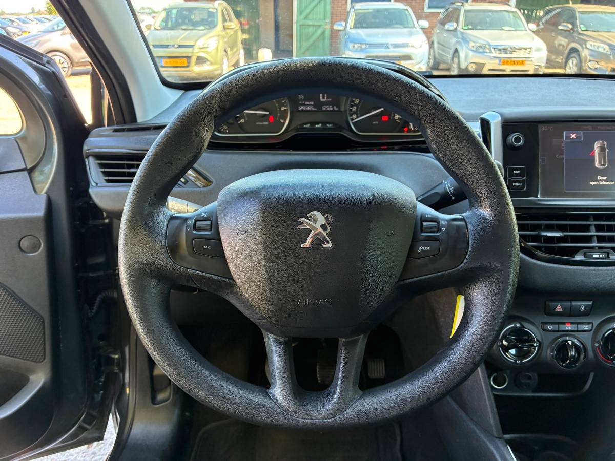 Peugeot 208 Peugeot 208 1.2 PureTech Blue Lion | Airco + Navi nu €5.975,-!!