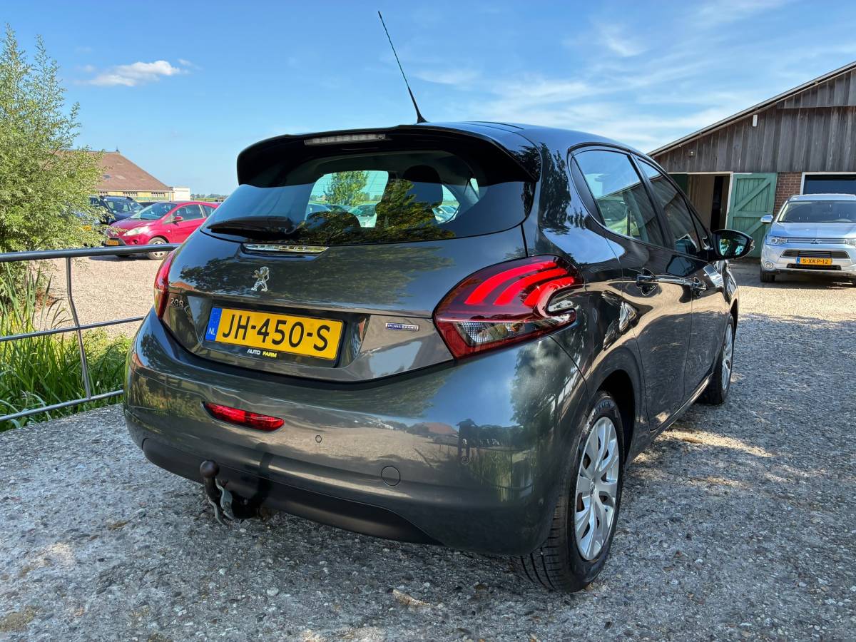 Peugeot 208 Peugeot 208 1.2 PureTech Blue Lion | Airco + Navi nu €5.975,-!!