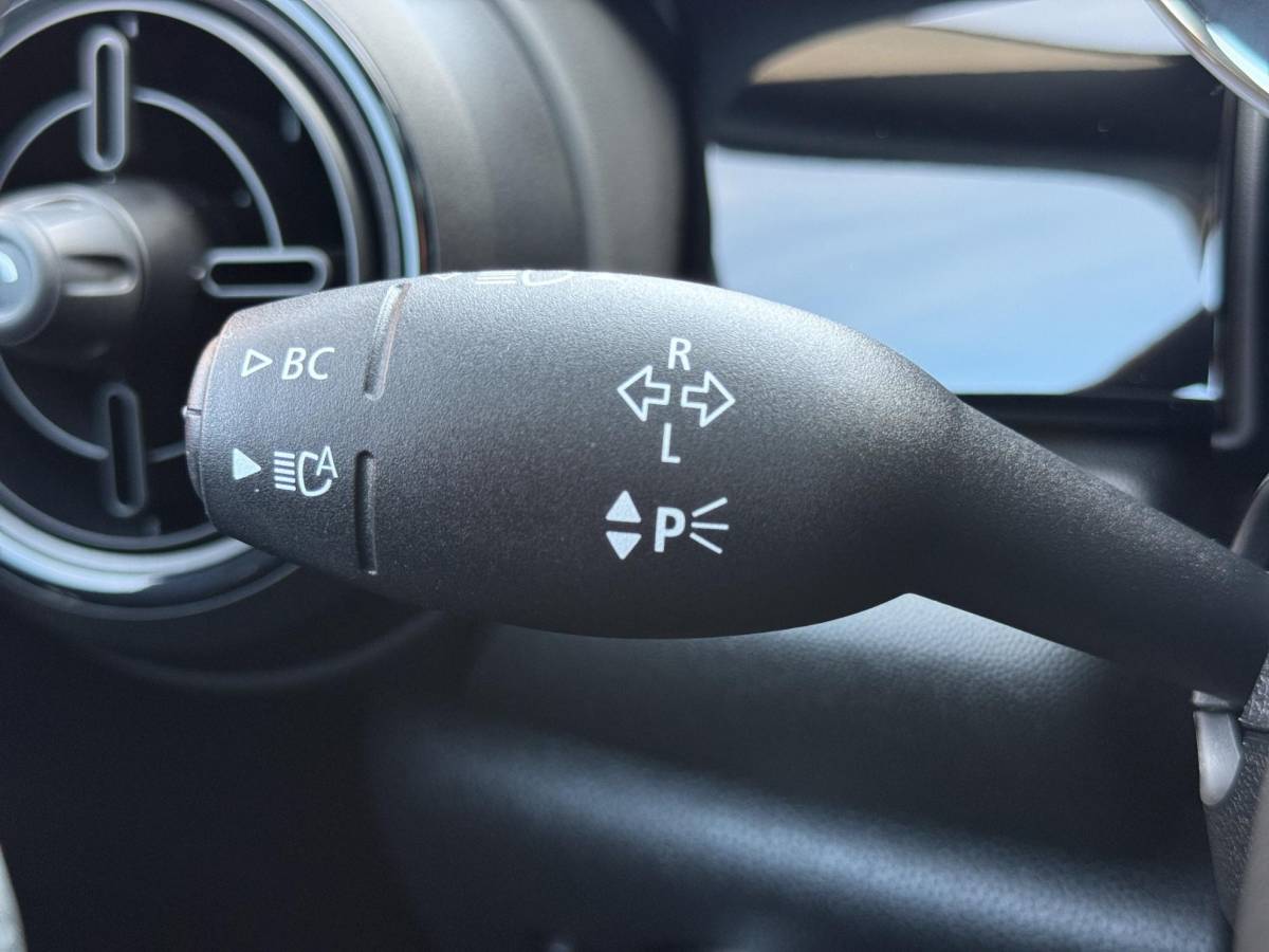 MINI 3-Deurs MINI 3-Deurs 2.0 John Cooper Works F1 JCW Pack /Apple Carplay/Panodak/Harman Kardon/Climate & Cruise Control/Adaptieve demping/Digital Dashboard/Keyless/18″BBS LMV/(MET GARANTIE*)