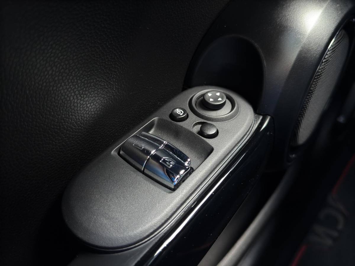 MINI 3-Deurs MINI 3-Deurs 2.0 John Cooper Works F1 JCW Pack /Apple Carplay/Panodak/Harman Kardon/Climate & Cruise Control/Adaptieve demping/Digital Dashboard/Keyless/18″BBS LMV/(MET GARANTIE*)