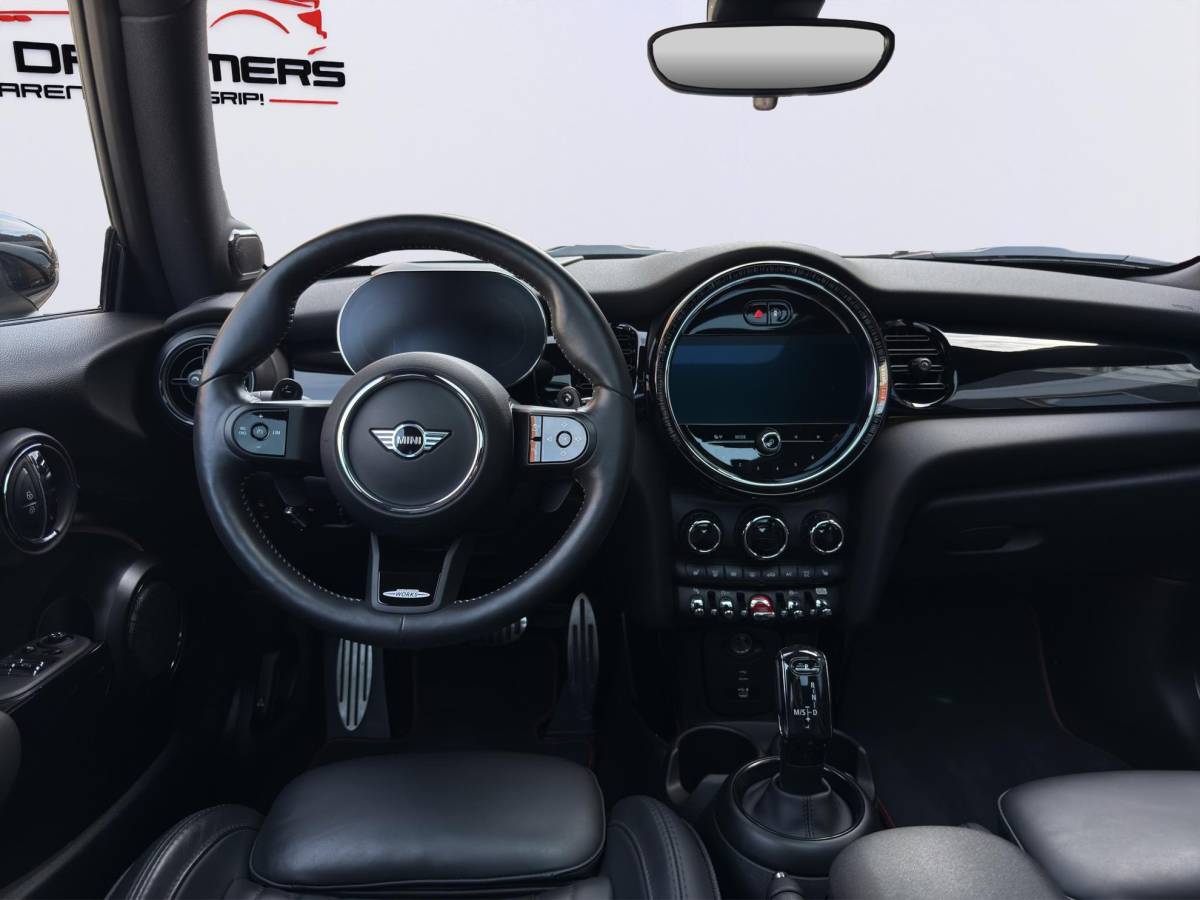 MINI 3-Deurs MINI 3-Deurs 2.0 John Cooper Works F1 JCW Pack /Apple Carplay/Panodak/Harman Kardon/Climate & Cruise Control/Adaptieve demping/Digital Dashboard/Keyless/18″BBS LMV/(MET GARANTIE*)