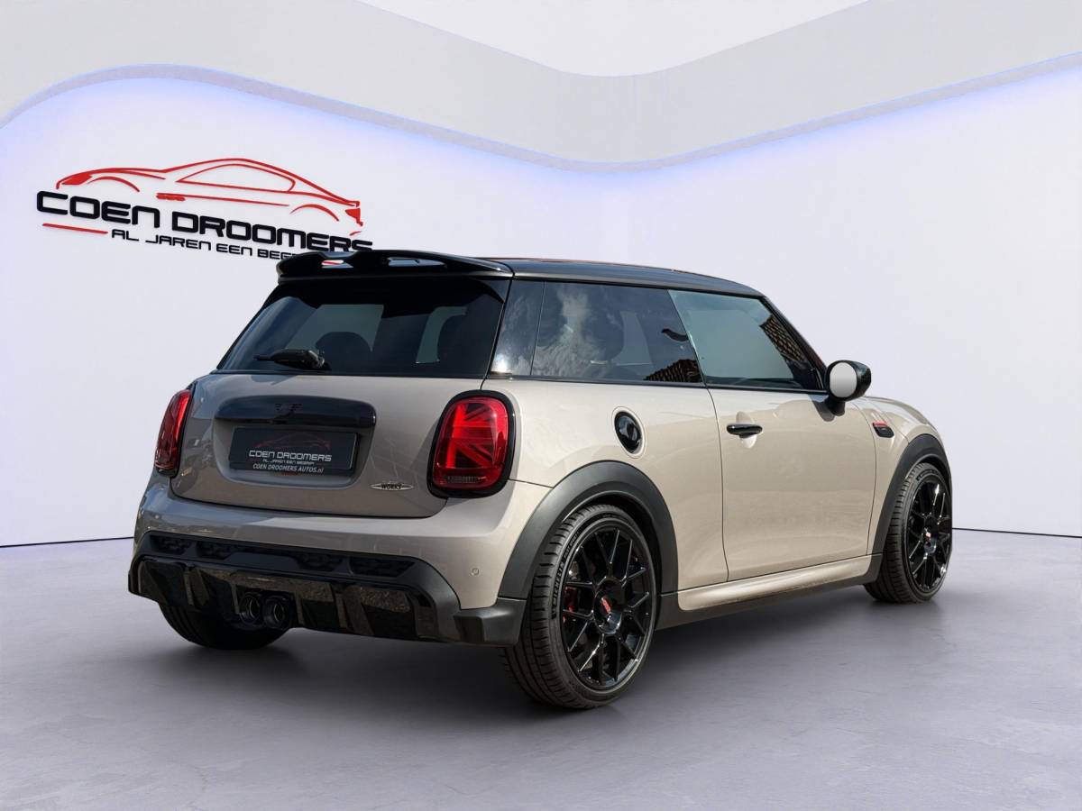 MINI 3-Deurs MINI 3-Deurs 2.0 John Cooper Works F1 JCW Pack /Apple Carplay/Panodak/Harman Kardon/Climate & Cruise Control/Adaptieve demping/Digital Dashboard/Keyless/18″BBS LMV/(MET GARANTIE*)