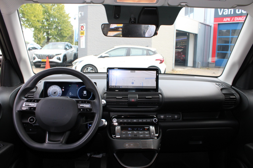 Hyundai Inster Hyundai INSTER E-Motion 49 kWh Navi/led/Cam/Pdc/Carplay “RIJKLAARPRIJS”