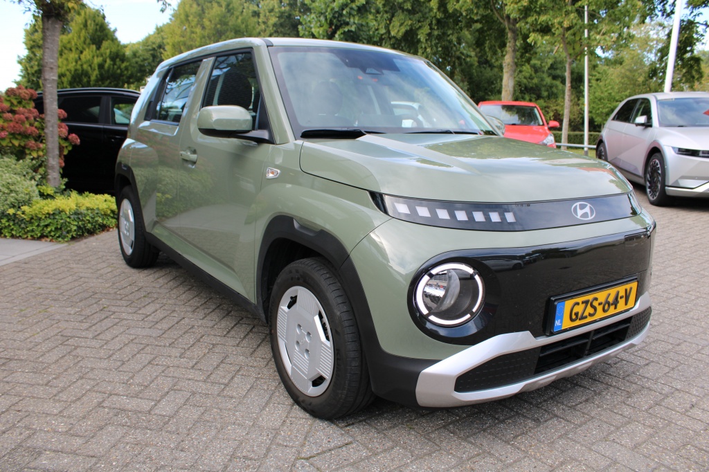 Hyundai Inster Hyundai INSTER E-Motion 49 kWh Navi/led/Cam/Pdc/Carplay “RIJKLAARPRIJS”