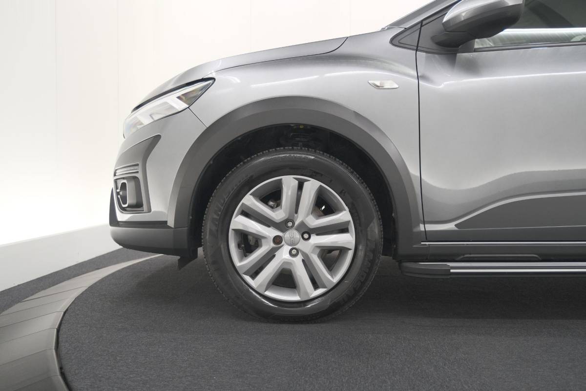 Dacia Jogger Dacia Jogger 1.6 Hybrid 140 Expression | 7 Zitplaatsen | Apple Carplay | Parkeersensoren