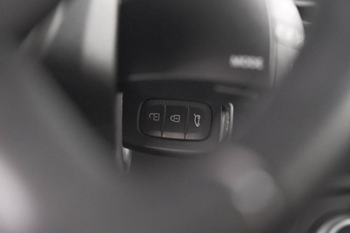 Dacia Jogger Dacia Jogger 1.6 Hybrid 140 Expression | 7 Zitplaatsen | Apple Carplay | Parkeersensoren