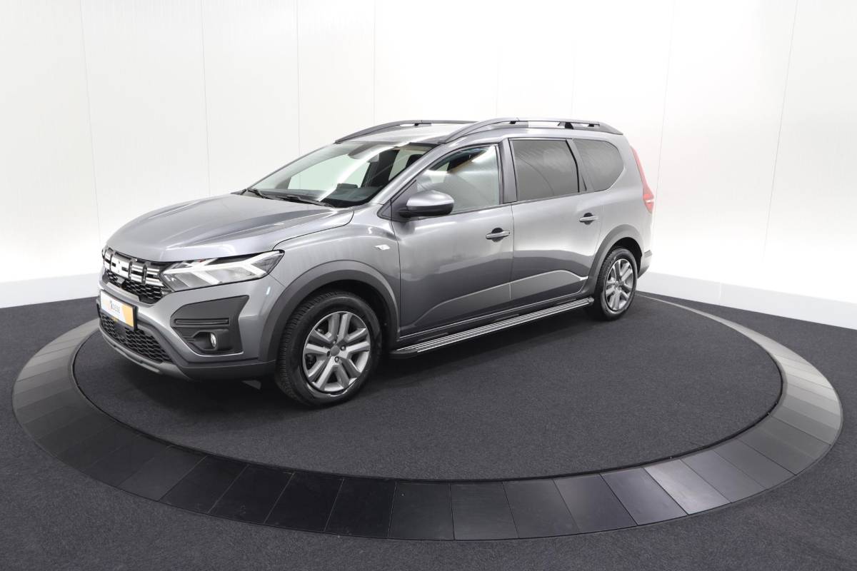 Dacia Jogger Dacia Jogger 1.6 Hybrid 140 Expression | 7 Zitplaatsen | Apple Carplay | Parkeersensoren