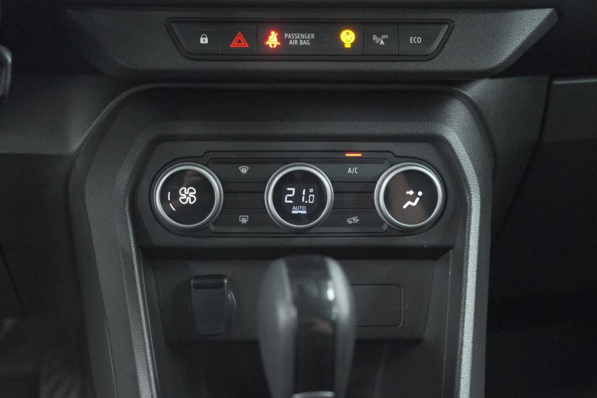 Dacia Jogger Dacia Jogger 1.6 Hybrid 140 Expression | 7 Zitplaatsen | Apple Carplay | Parkeersensoren