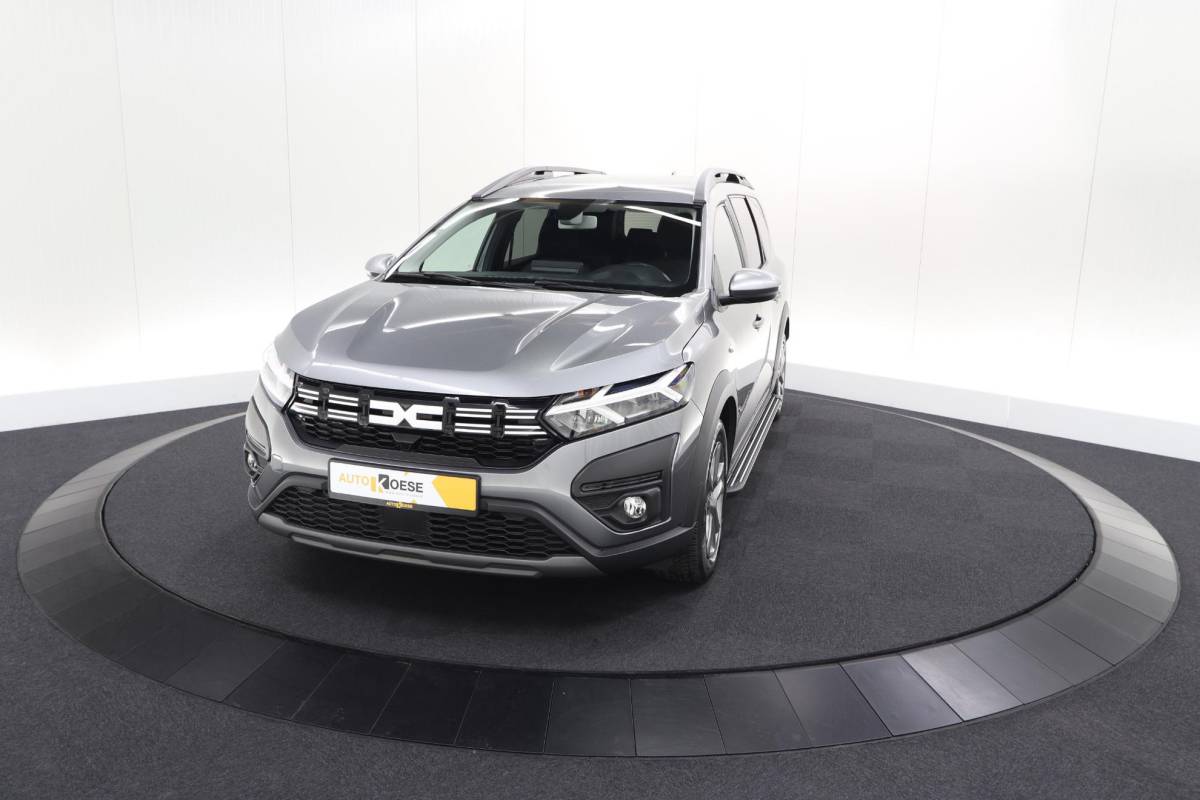 Dacia Jogger Dacia Jogger 1.6 Hybrid 140 Expression | 7 Zitplaatsen | Apple Carplay | Parkeersensoren