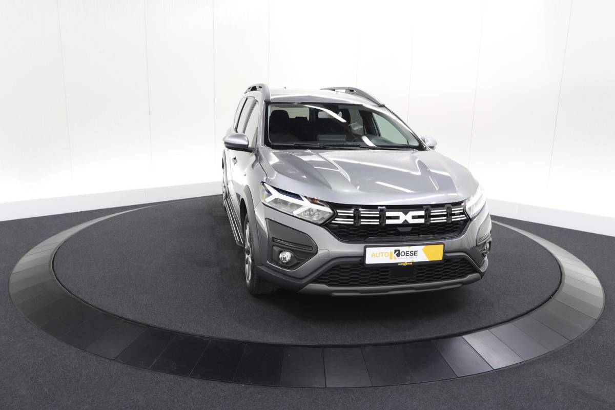 Dacia Jogger Dacia Jogger 1.6 Hybrid 140 Expression | 7 Zitplaatsen | Apple Carplay | Parkeersensoren
