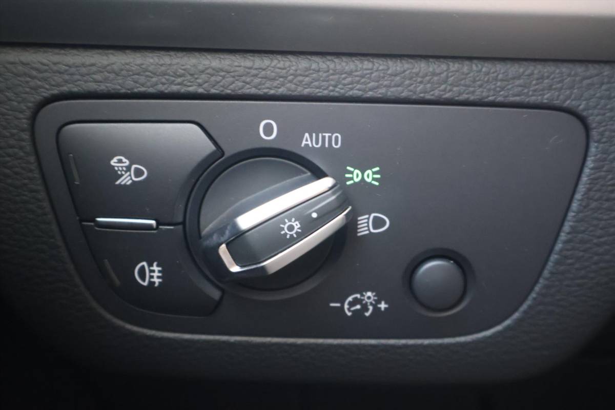 Audi Q5 Audi Q5 50 S-Line TFSI e Quattro 299pk SoH 93% | Stoelverwarming | Cruise | LED | Navigatie | Climate | Trekhaak