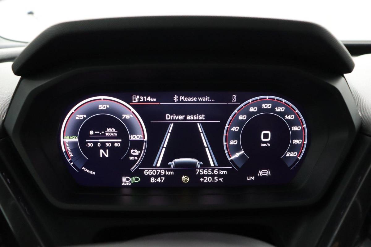 Audi Q4 e-tron Audi Q4 e-tron 35 Launch edition 55 kWh |ACC|Sfeerverlichting|S-Line
