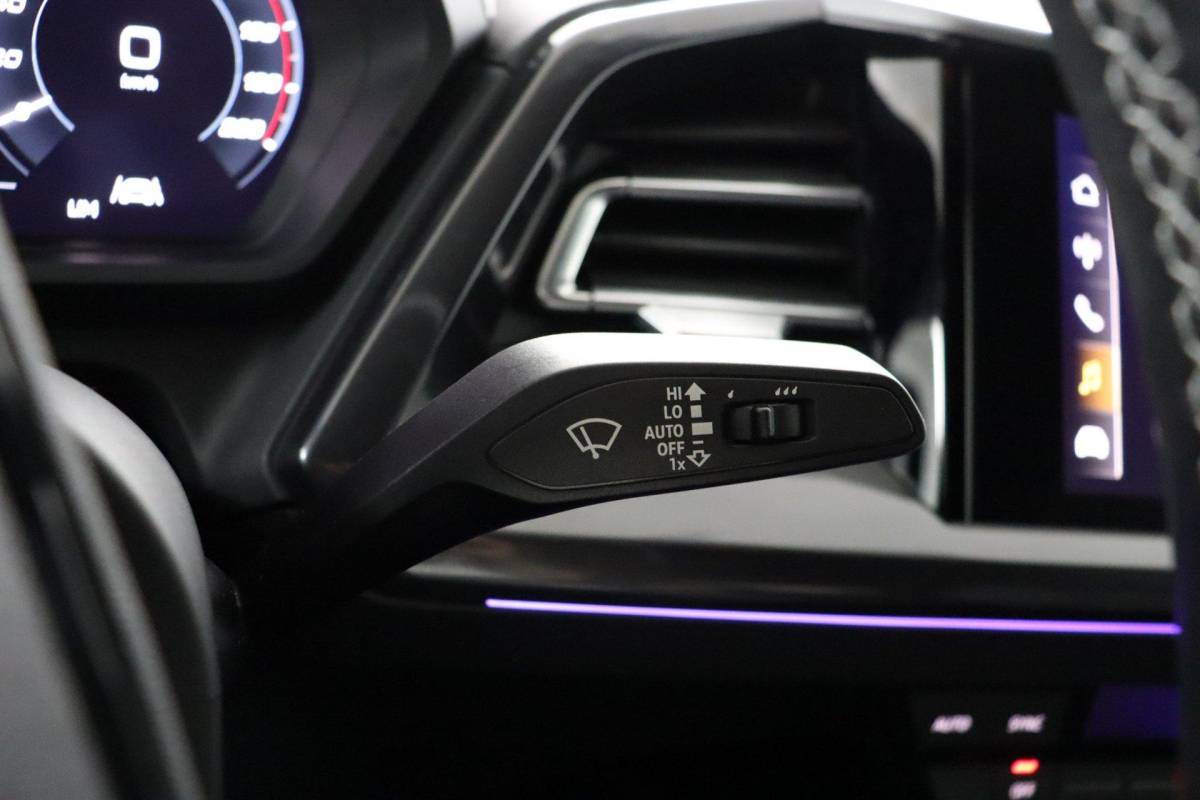 Audi Q4 e-tron Audi Q4 e-tron 35 Launch edition 55 kWh |ACC|Sfeerverlichting|S-Line