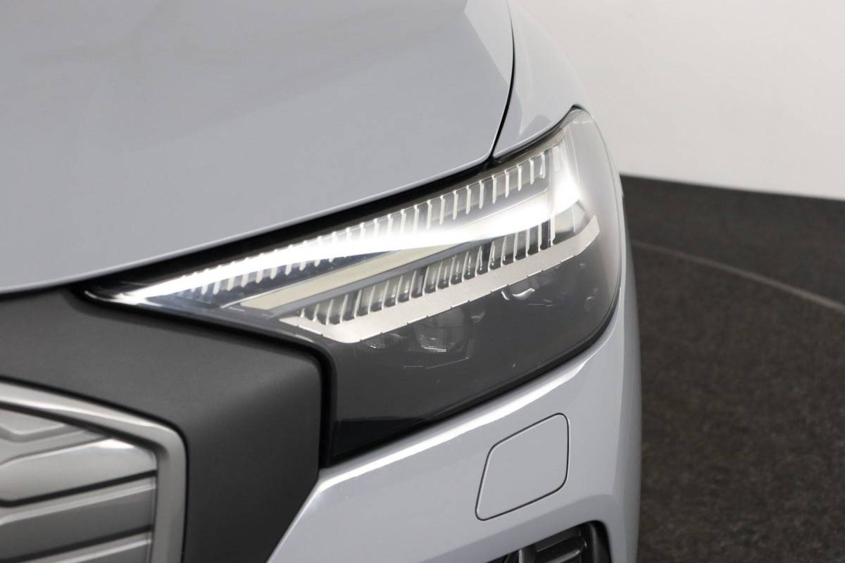 Audi Q4 e-tron Audi Q4 e-tron 35 Launch edition 55 kWh |ACC|Sfeerverlichting|S-Line