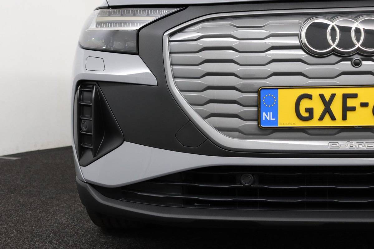 Audi Q4 e-tron Audi Q4 e-tron 35 Launch edition 55 kWh |ACC|Sfeerverlichting|S-Line