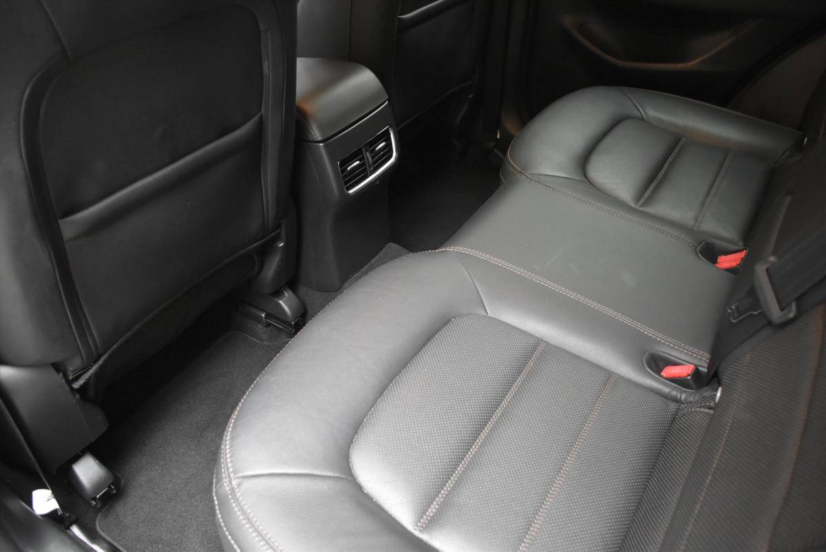 Mazda CX-5 MAZDA Cx-5 2.0 SKYACTIV-G 160pk 4WD Aut GT-M Trekhaak BOSE Stoel/Stuurverwarming