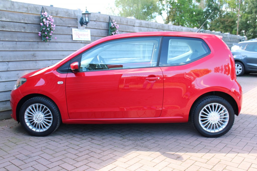 Volkswagen up! Volkswagen Up 1.0 60pk High Up! BM airco/el.schuifdak/lm velgen/stoelverw. 3-drs