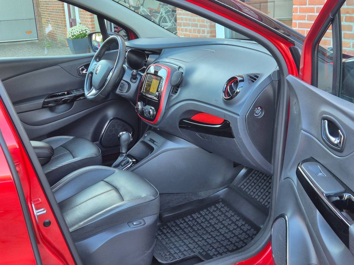 Renault Captur Renault Captur 1.2 TCe Xmod 118PK 5drs AUTOMAAT clima, cruise, navi, pcd, camera, trekhaak, keyless, stoelverw