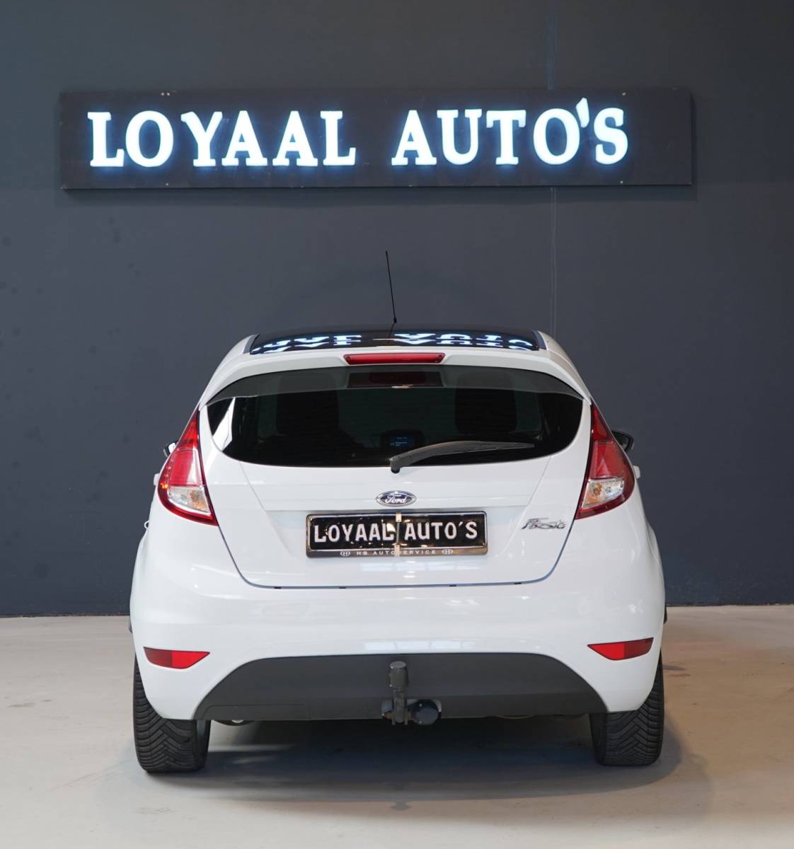 Ford Fiesta Ford Fiesta 1.0 White Edition | AIRCO | TREKHAAK | ELEK.RAMEN | NAP |APK.