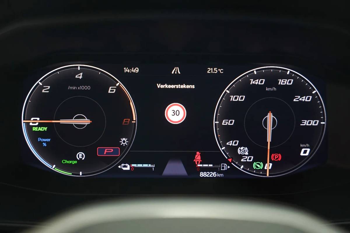 CUPRA Formentor CUPRA Formentor 1.4 e-Hybrid Business Edition Aut [ Panorama LED Adapt.cruise ]