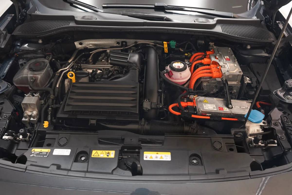 CUPRA Formentor CUPRA Formentor 1.4 e-Hybrid Business Edition Aut [ Panorama LED Adapt.cruise ]