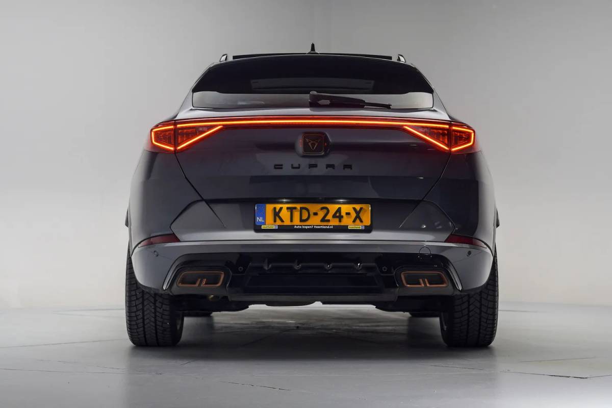 CUPRA Formentor CUPRA Formentor 1.4 e-Hybrid Business Edition Aut [ Panorama LED Adapt.cruise ]