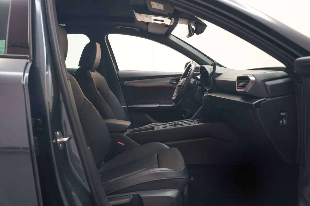 CUPRA Formentor CUPRA Formentor 1.4 e-Hybrid Business Edition Aut [ Panorama LED Adapt.cruise ]
